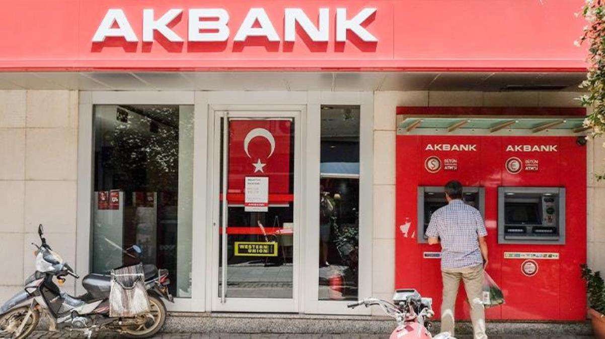 Akbank emekli kredisinde son sürat gidiyor! 200 bin TL emeklilere kredi verilecek